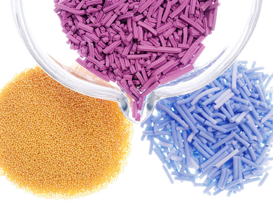 ExxonMobil Research Engineering Company (EMRE) develops the SCANfining process, which uses a new proprietary catalyst to selectively remove more than 95 percent of the sulfur from gasoline while minimizing octane loss.